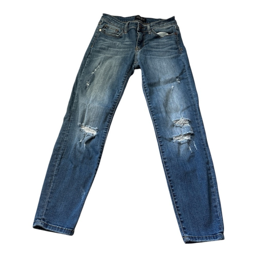 Judy Blue Distressed‎ Relaxed Fit JB8271dk
Size 5/27